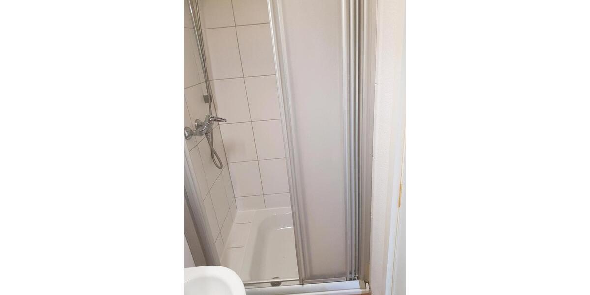 Dachgeschoßwohnung Kassel Fasanenhof - 1 Zimmer, 33 m&sup2;, 365&euro; | Angebot:24767245