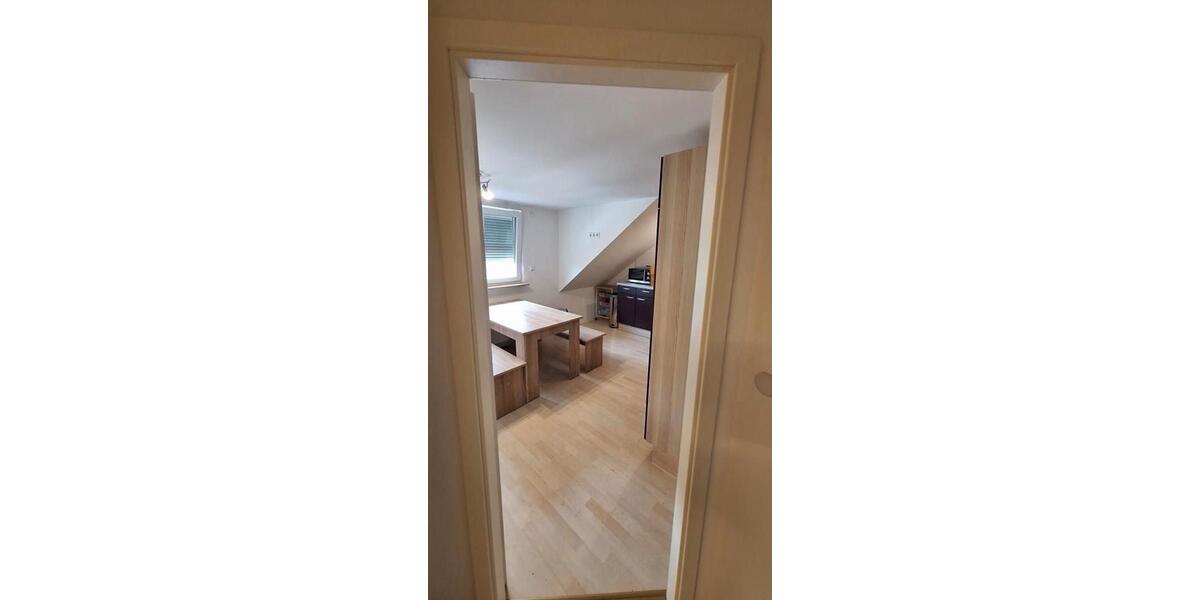 Etagenwohnung Mosbach - 3 Zimmer, 12 m&sup2;, 345&euro; | Angebot:25973916