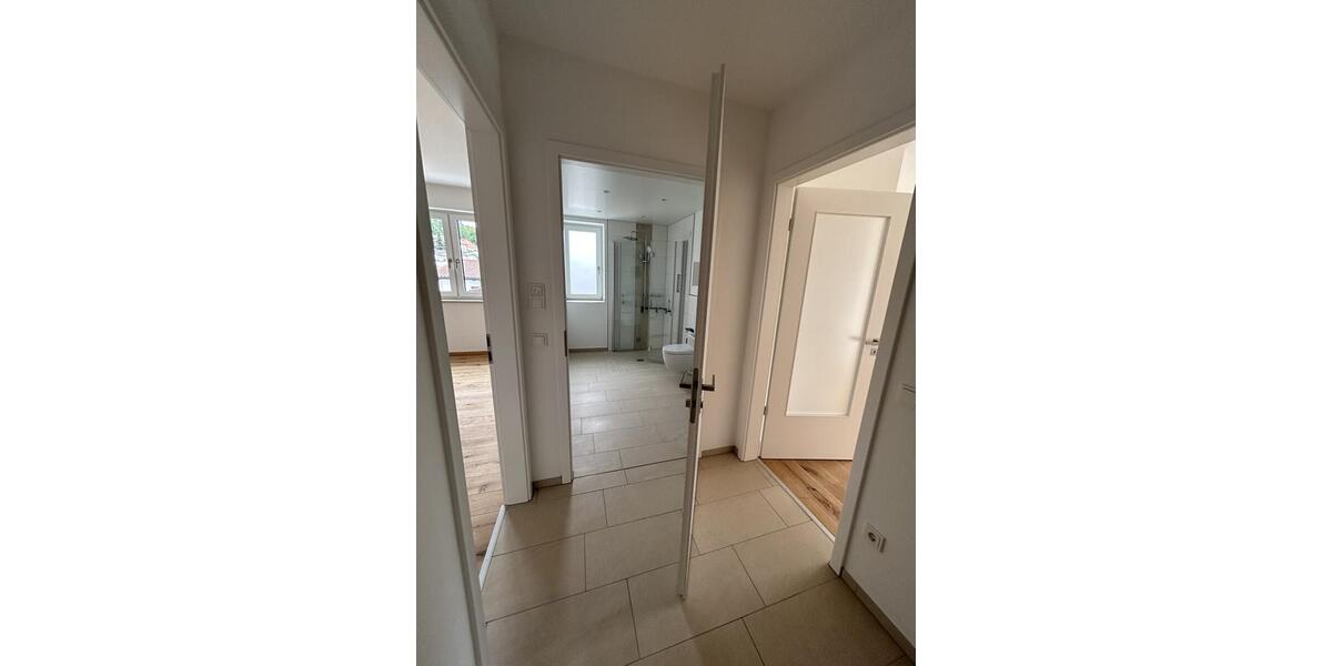 Erdgeschoßwohnung Deggendorf - 2 Zimmer, 68 m&sup2;, 880&euro; | Angebot:25102124