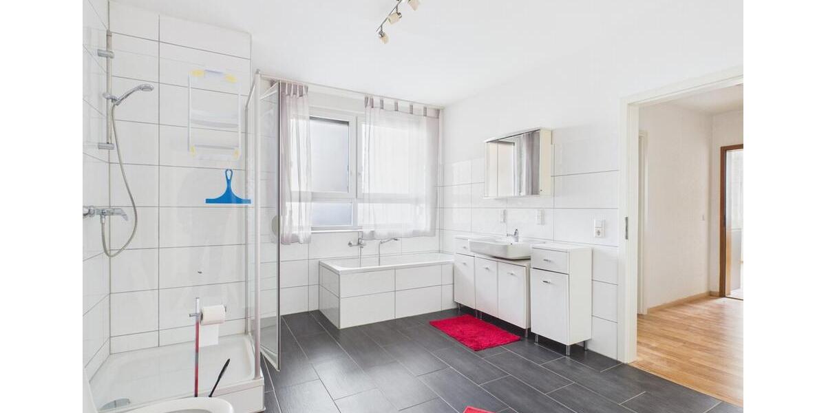 Erdgeschoßwohnung Bretten - 2.5 Zimmer, 118 m&sup2;, 680&euro; | Angebot:25903786