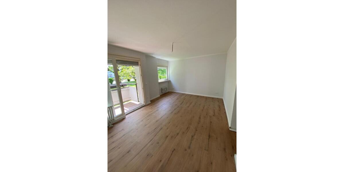 Erdgeschoßwohnung Lahr (Schwarzwald) - 4 Zimmer, 98 m&sup2;, 1.175&euro; | Angebot:26406711