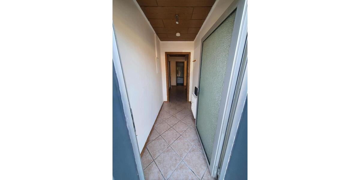 Erdgeschoßwohnung Genthin - 2 Zimmer, 71 m&sup2;, 430&euro; | Angebot:24513248