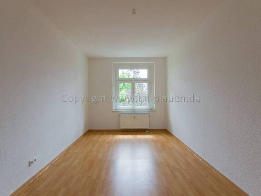 EBK, WEST-Balkon, Bad mit Fenster - 3.OG 2 Zimmerwohnung in Plauen zur Miete