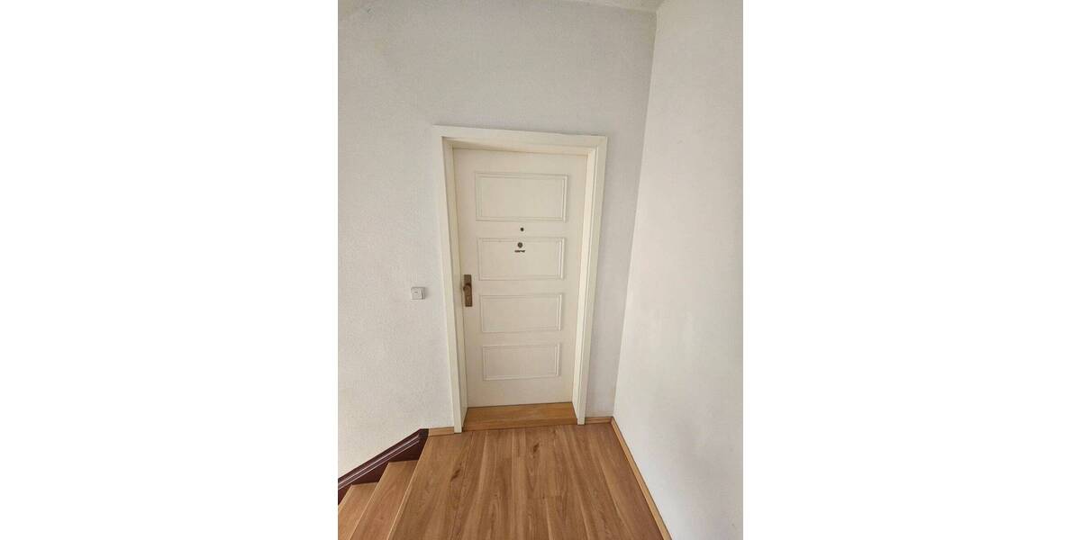 Etagenwohnung Altenburg Südost - 2 Zimmer, 50 m&sup2;, 305&euro; | Angebot:26786953