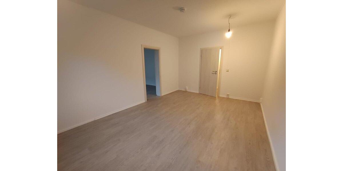 2-Zimmer Wohnung mit Balkon zimmer