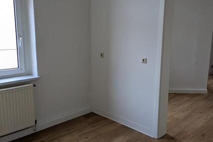 Wohnung Neustrelitz - 2 Zimmer, 51 m&sup2;, 390&euro; | Angebot:25714378