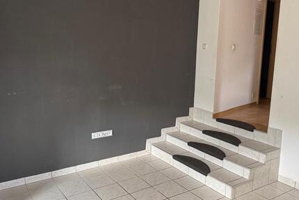 Wohnung Homburg - 4 Zimmer, 95 m&sup2;, 750&euro; | Angebot:26413157
