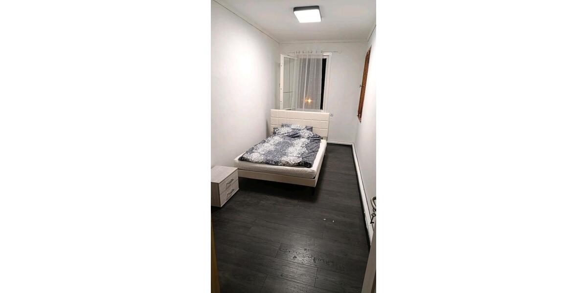 Etagenwohnung Winnenden - 1 Zimmer, 16 m&sup2;, 450&euro; | Angebot:24561237