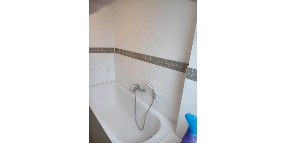 Erdgeschoßwohnung Jüterbog - 3 Zimmer, 74 m&sup2;, 680&euro; | Angebot:25258021