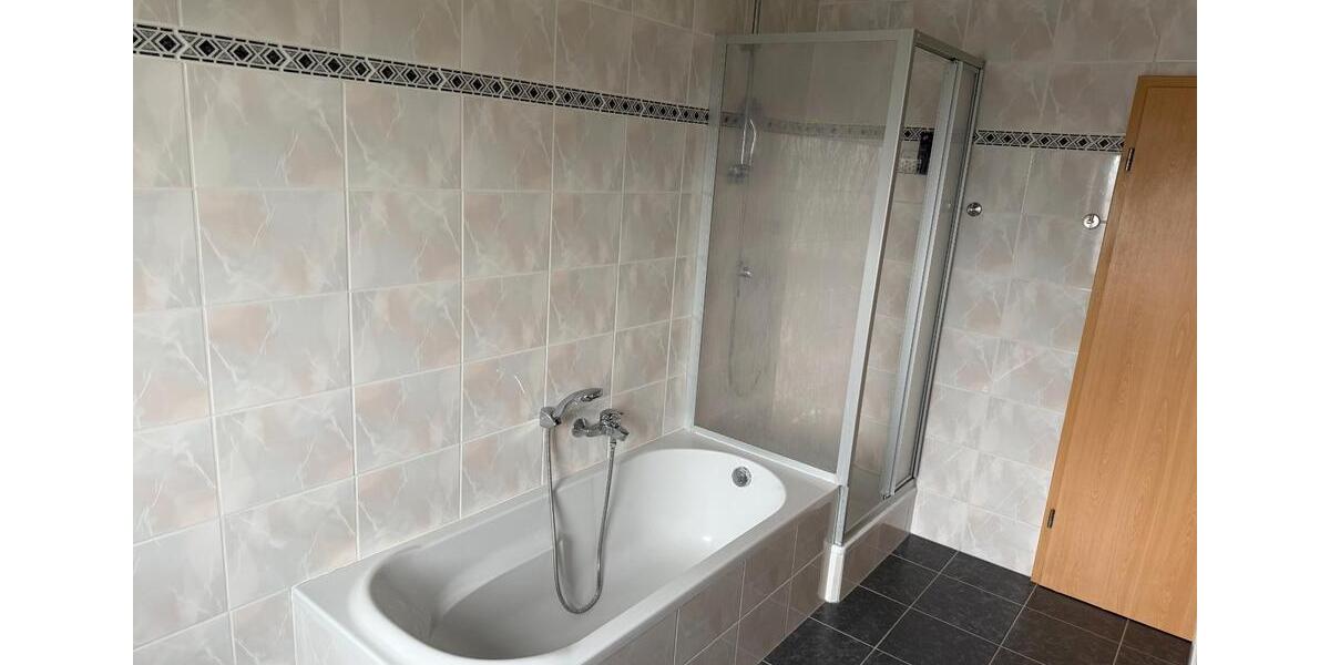 Etagenwohnung Haßfurt - 3 Zimmer, 96 m&sup2;, 780&euro; | Angebot:26481253