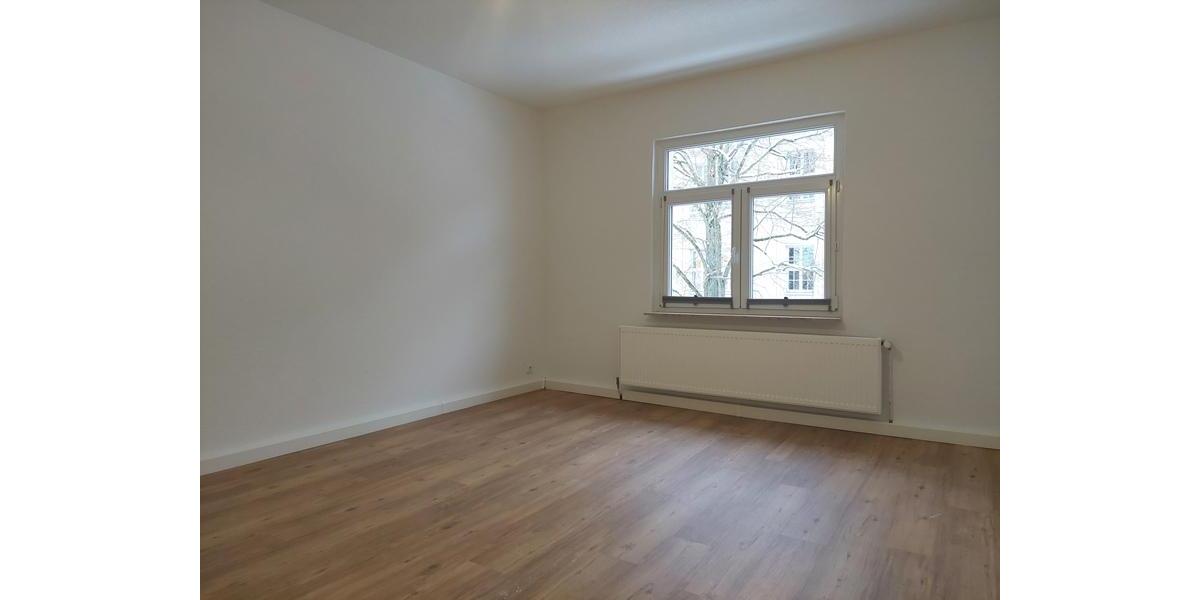 Etagenwohnung Schwerin - 4 Zimmer, 104 m&sup2;, 1.300&euro; | Angebot:25796796