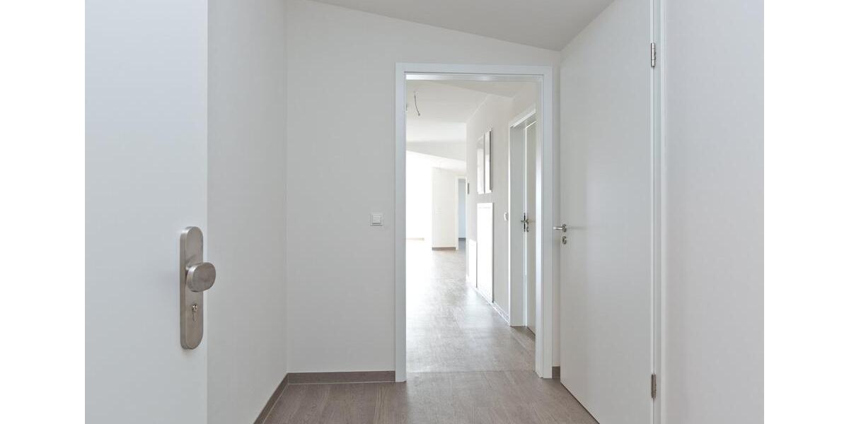 Etagenwohnung Waren (Müritz) - 3 Zimmer, 125 m&sup2;, 1.996&euro; | Angebot:24768300