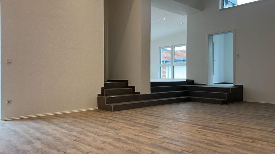 Einfamilienhaus Gemünden am Main - 5 Zimmer, 262 m&sup2;, 2.240&euro; | Angebot:25539531