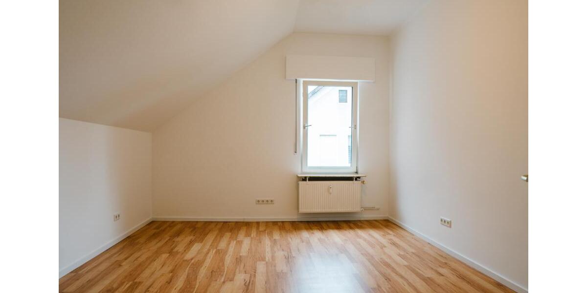 Etagenwohnung Bad Rothenfelde - 5 Zimmer, 140 m&sup2;, 1.120&euro; | Angebot:26545467