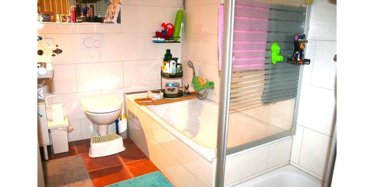 Reihenhaus Laatzen - 6 Zimmer, 150 m&sup2;, 1.550&euro; | Angebot:25612681