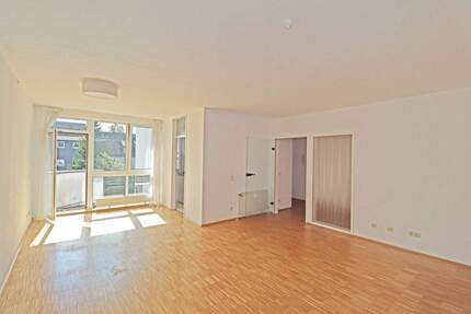 Mitten in Rüttenscheid! Schöne 3 ½ Raum-Wohnung mit Balkon und Aufzug 3 zimmer