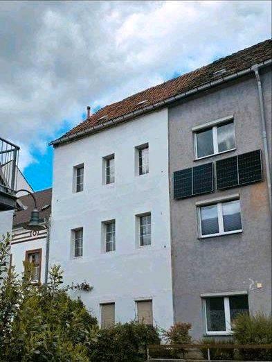 Mehrfamilienhaus, Wohnhaus Roßwein - 8 Zimmer, 140 m&sup2;, 599&euro; | Angebot:26550727