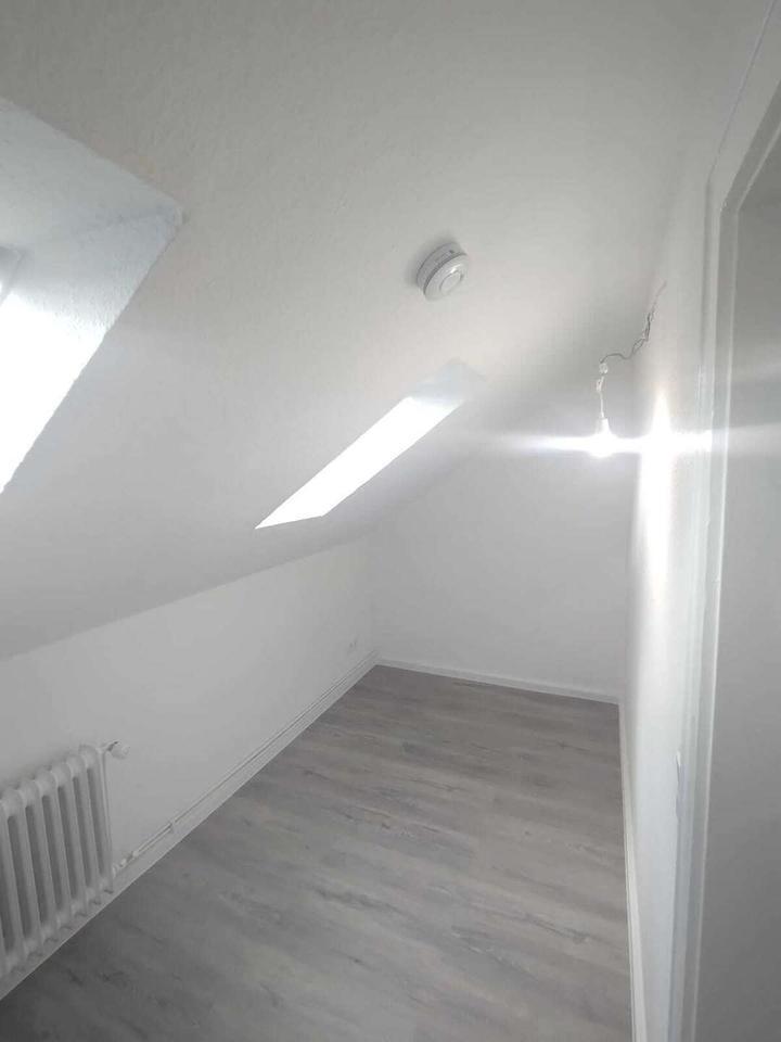 SINGLE-APARTMENT | SANIERT | DUSCHBAD | ideal für Pendler!