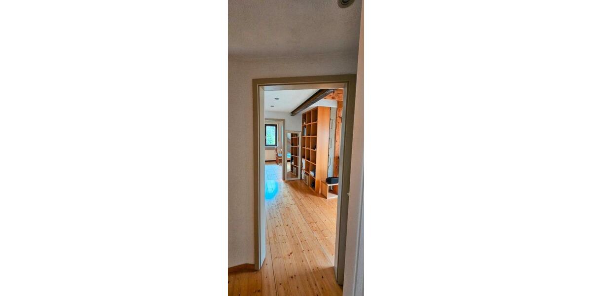 Dachgeschoßwohnung Hirschberg an der Bergstraße - 2 Zimmer, 52 m&sup2;, 750&euro; | Angebot:25821684