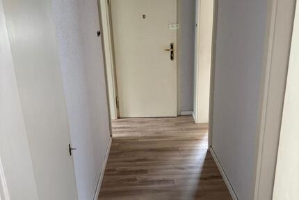 ! Schöne Erdgeschoßwohnung in grüner Lage !