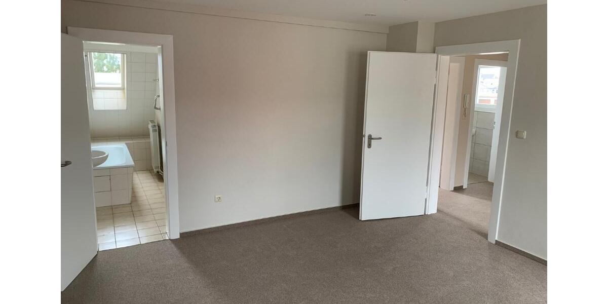 Reihenhaus Holzminden - 3 Zimmer, 93 m&sup2;, 800&euro; | Angebot:24587683