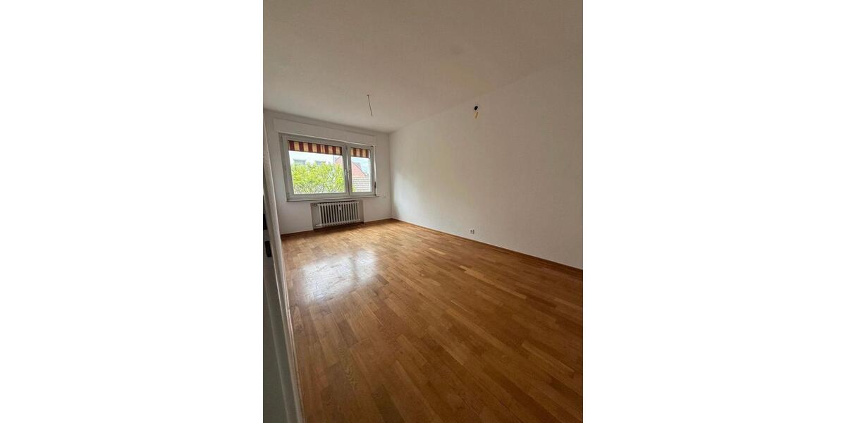 Etagenwohnung Köln Porz - 4 Zimmer, 100 m&sup2;, 1.550&euro; | Angebot:26621363