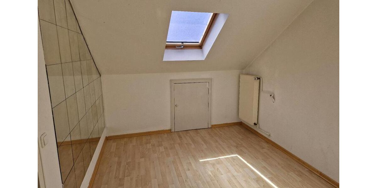 Dachgeschoßwohnung Hann. Münden - 3 Zimmer, 90 m&sup2;, 660&euro; | Angebot:26326347