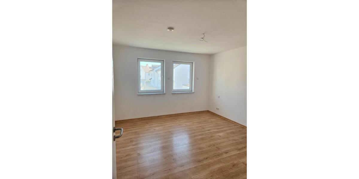 Etagenwohnung Bad Staffelstein - 3 Zimmer, 77 m&sup2;, 730&euro; | Angebot:26424666