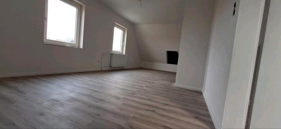Einfamilienhaus Varrel - 3 Zimmer, 90 m&sup2;, 800&euro; | Angebot:24609469