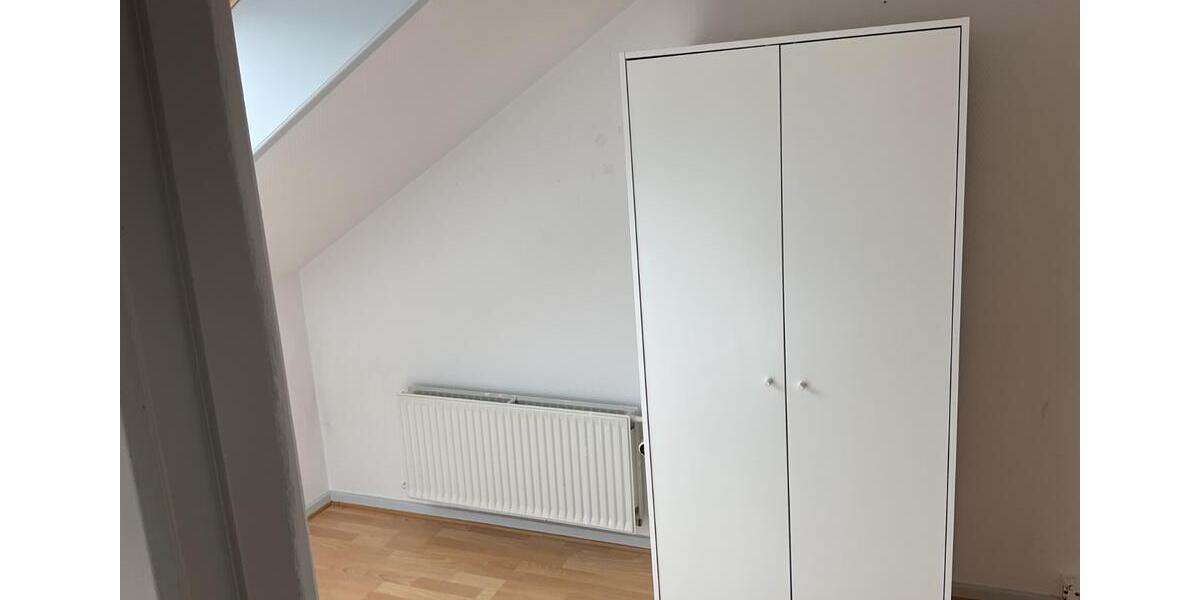 Dachgeschoßwohnung Flensburg Altstadt - 4 Zimmer, 130 m&sup2;, 750&euro; | Angebot:26384560
