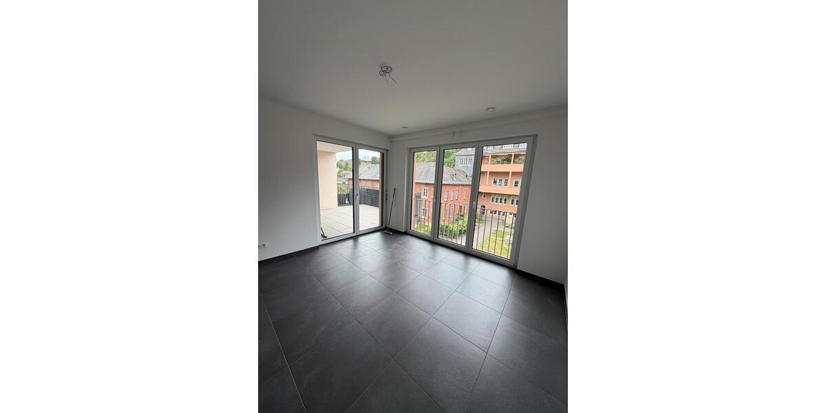 Etagenwohnung Üttfeld - 2.5 Zimmer, 87 m&sup2;, 1.250&euro; | Angebot:26580669