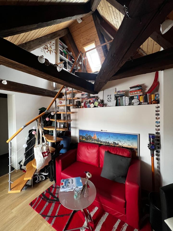 1,5 Zi-DG-Maisonette möbliert in Regensburger Altstadt