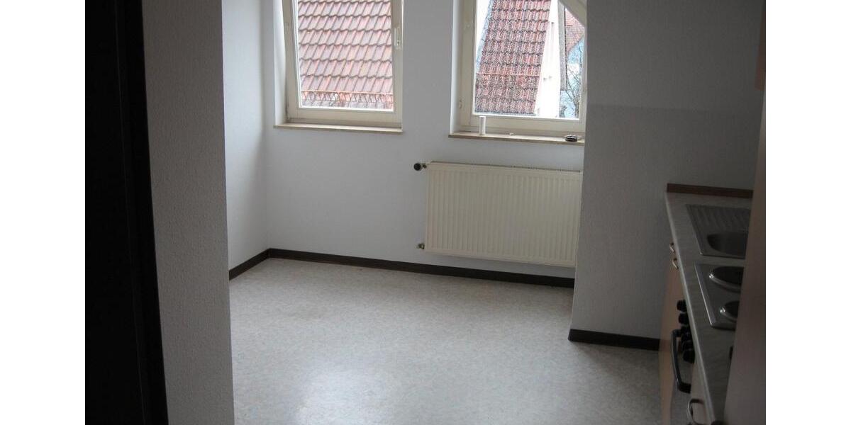 Dachgeschoßwohnung Schwalmstadt - 2 Zimmer, 65 m&sup2;, 390&euro; | Angebot:26592079