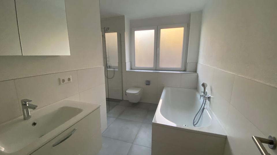 Etagenwohnung Oberkirch - 4 Zimmer, 102 m&sup2;, 1.215&euro; | Angebot:24570782