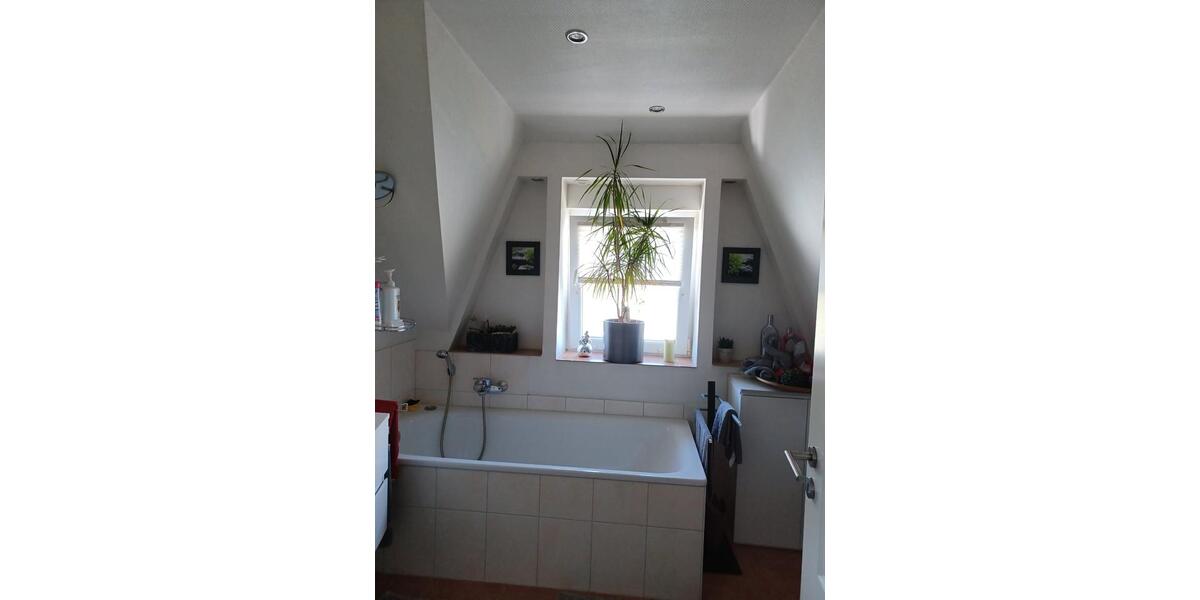 Wohnen auf Zeit Dortmund Huckarde - 6 Zimmer, 200 m&sup2;, 555&euro; | Angebot:26686642