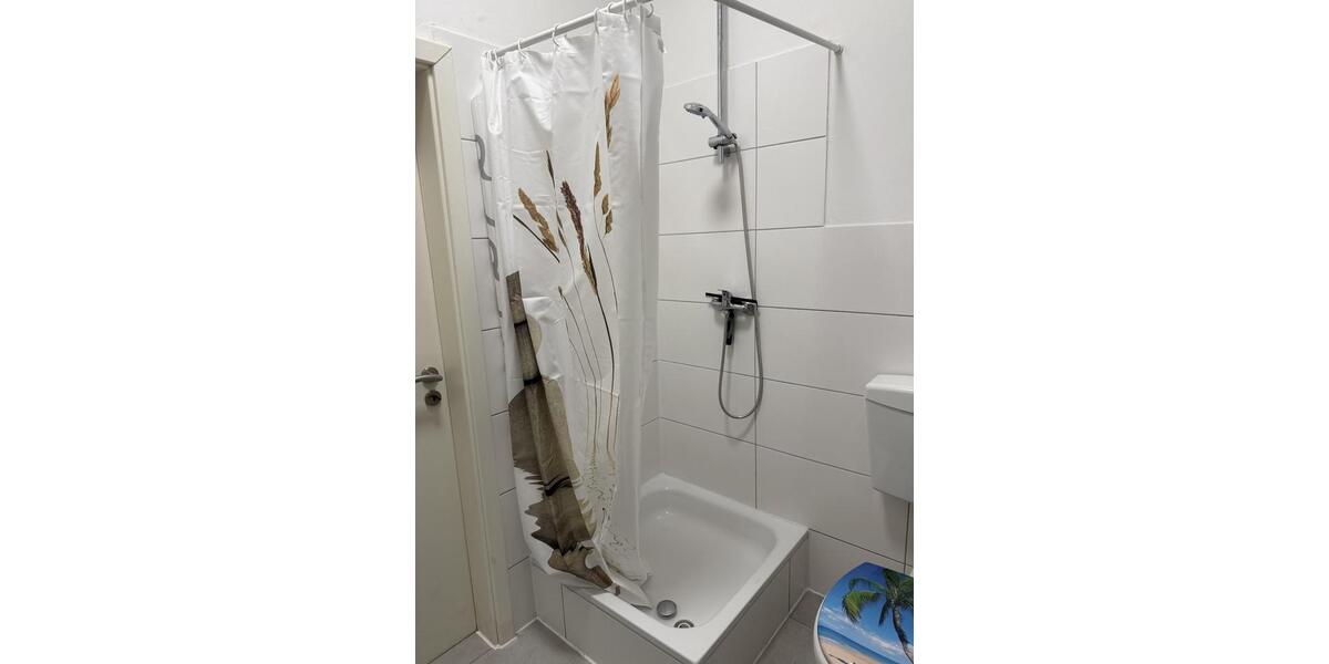 Wohnen auf Zeit Neumünster - 4 Zimmer, 100 m&sup2;, 14&euro; | Angebot:26651832