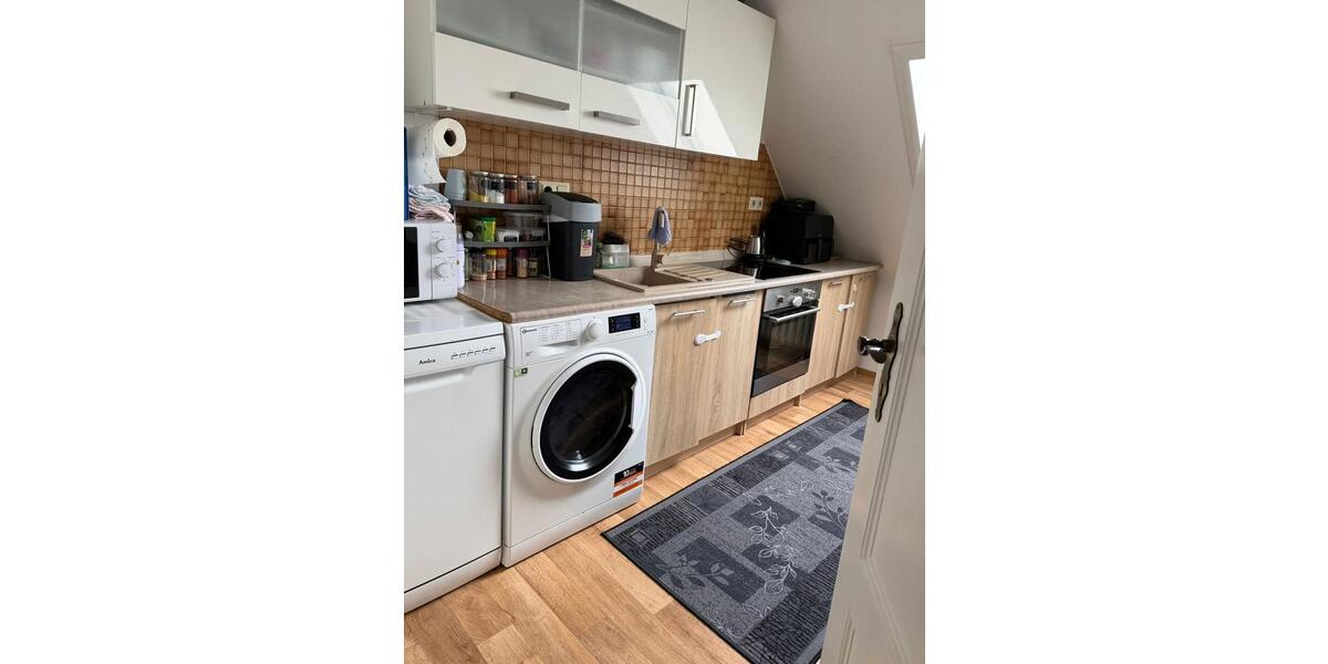 Dachgeschoßwohnung Bad Wildungen - 3.5 Zimmer, 76 m&sup2;, 890&euro; | Angebot:24976347