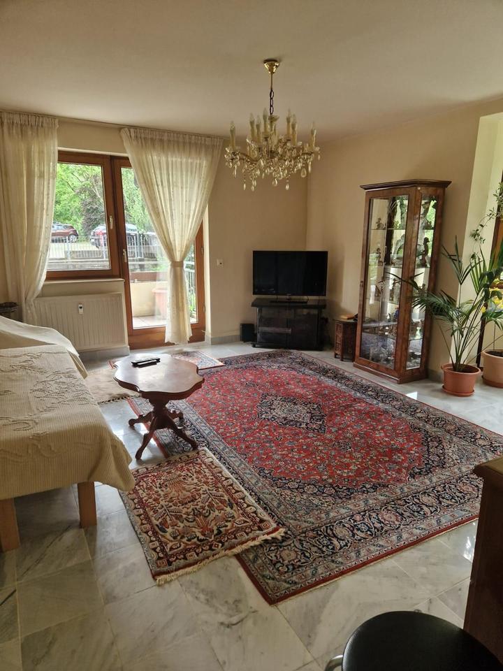 Etage Wohnung zu vermieten