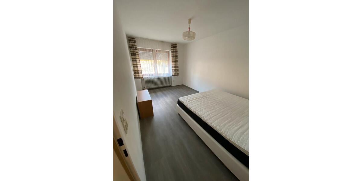 Erdgeschoßwohnung Heidenheim an der Brenz Aufhausen - 4 Zimmer, 120 m&sup2;, 950&euro; | Angebot:24795757