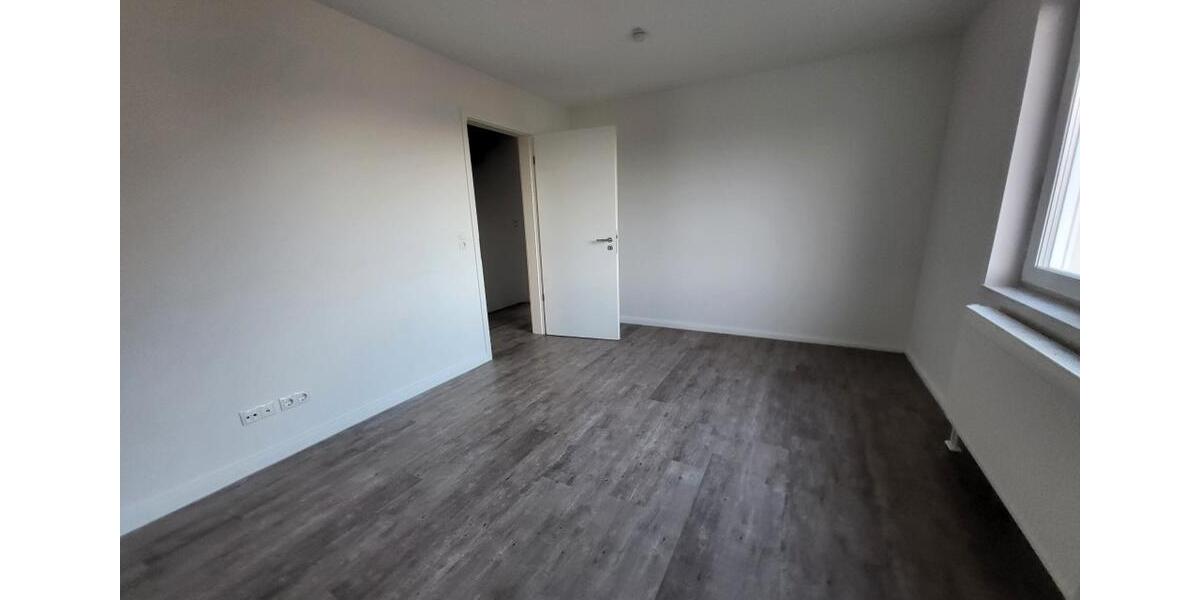 Doppelhaushälfte Scharbeutz - 4 Zimmer, 107 m&sup2;, 1.600&euro; | Angebot:23837964