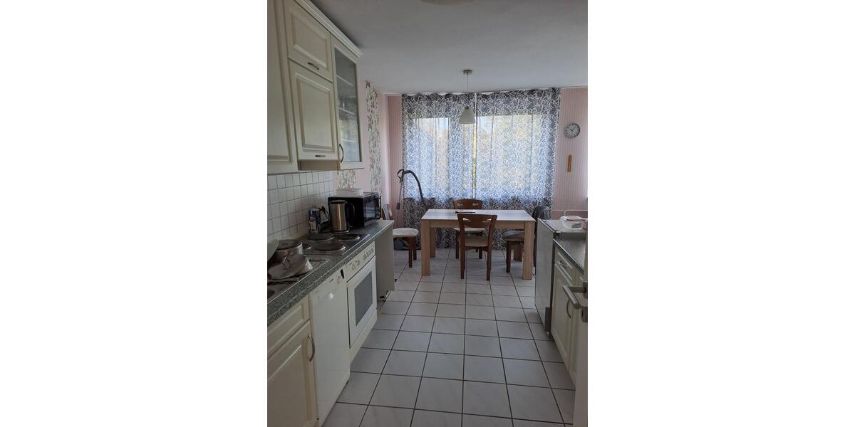 WG-Zimmer zu vermieten 3 zimmer