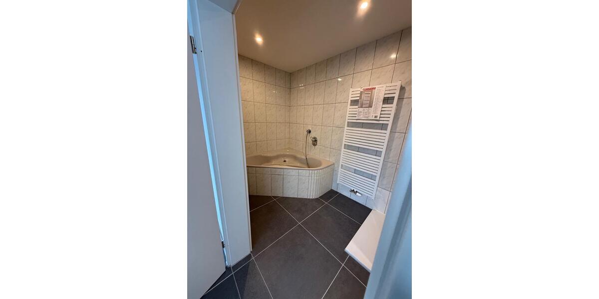Erdgeschoßwohnung Völklingen - 3 Zimmer, 100 m&sup2;, 850&euro; | Angebot:25539811