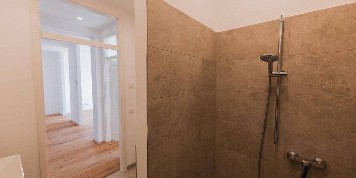 Etagenwohnung Magdeburg Buckau - 2 Zimmer, 42 m&sup2;, 874&euro; | Angebot:26093129