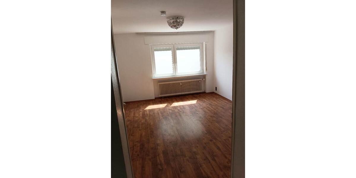 Helles Wg-Zimmer 4 Minuten zur Okarben S-Bahn-Haltestelle 1 zimmer