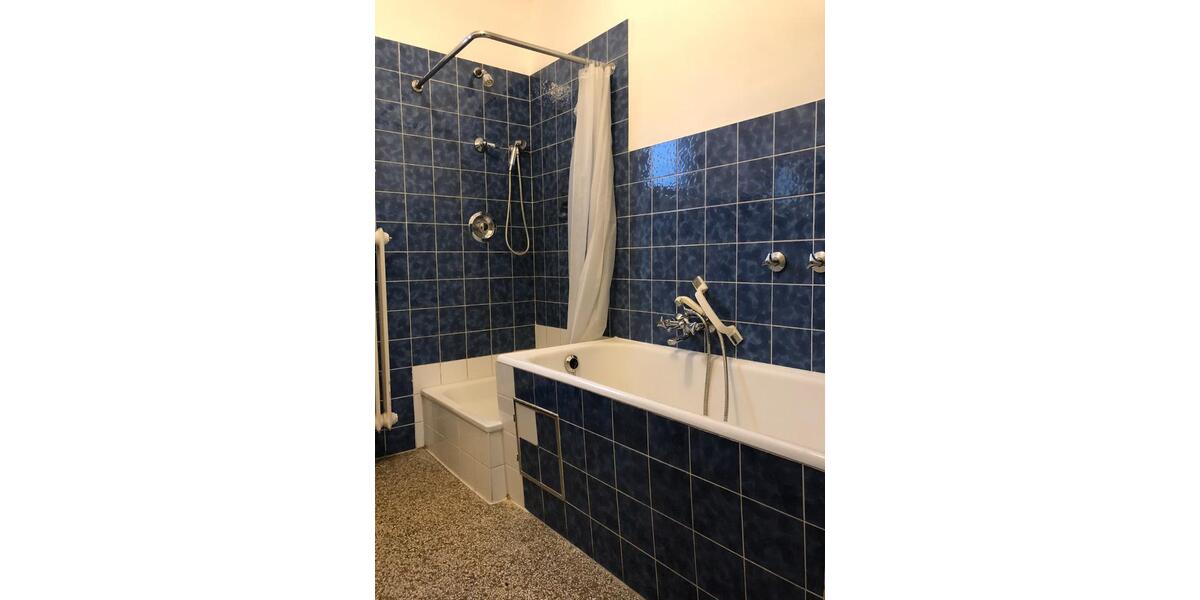 Pforzheim: Schönes WG Zimmer in renovierter 4er WG 4 zimmer