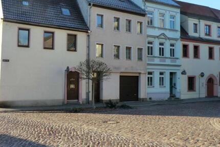 Wohnen auf Zeit Roßwein - 6 Zimmer, 160 m&sup2;, 20&euro; | Angebot:24981244