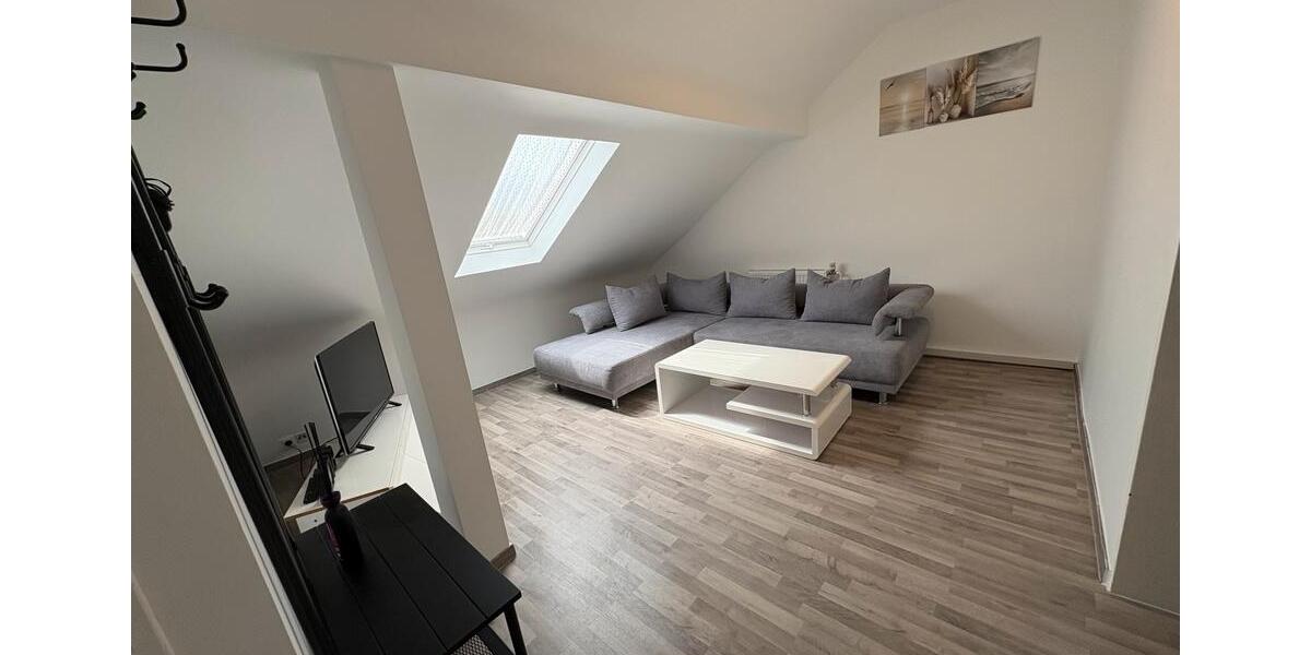 Dachgeschoßwohnung Duisburg Duisburg-Mitte - 2 Zimmer, 45 m&sup2;, 50&euro; | Angebot:26594639
