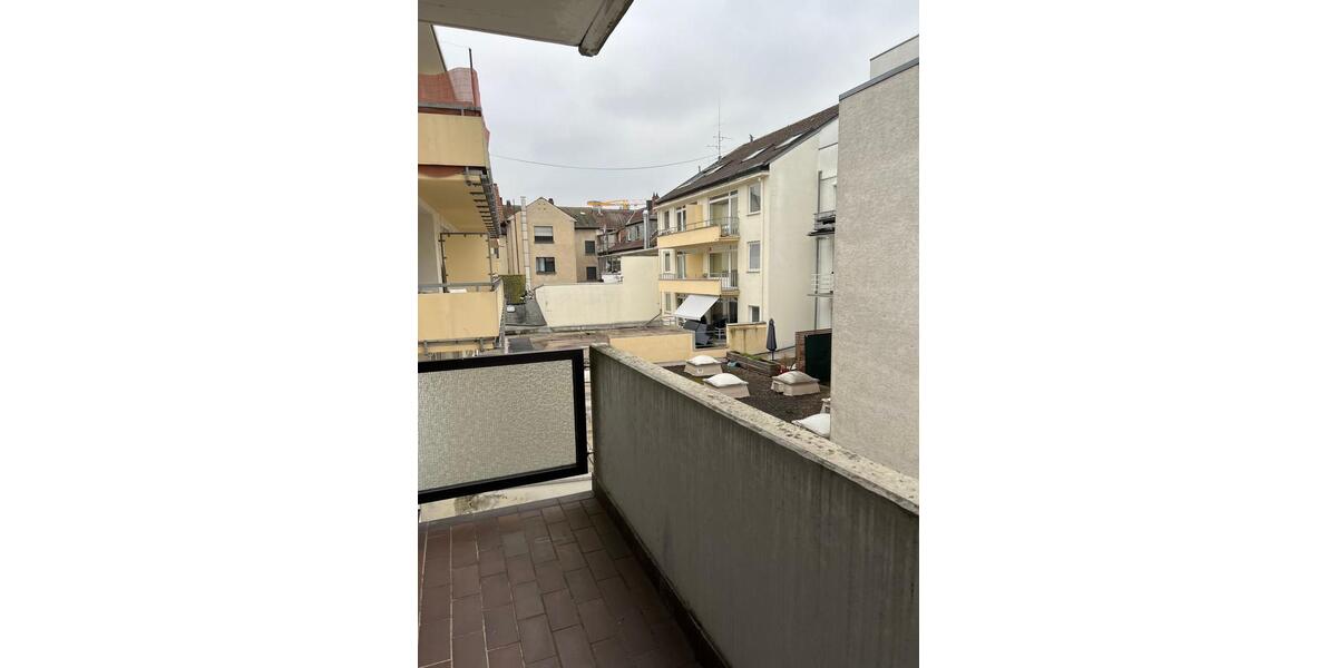 Etagenwohnung Bad Kreuznach Bad Münster am Stein-Ebernburg - 4 Zimmer, 111 m&sup2;, 785&euro; | Angebot:26285923