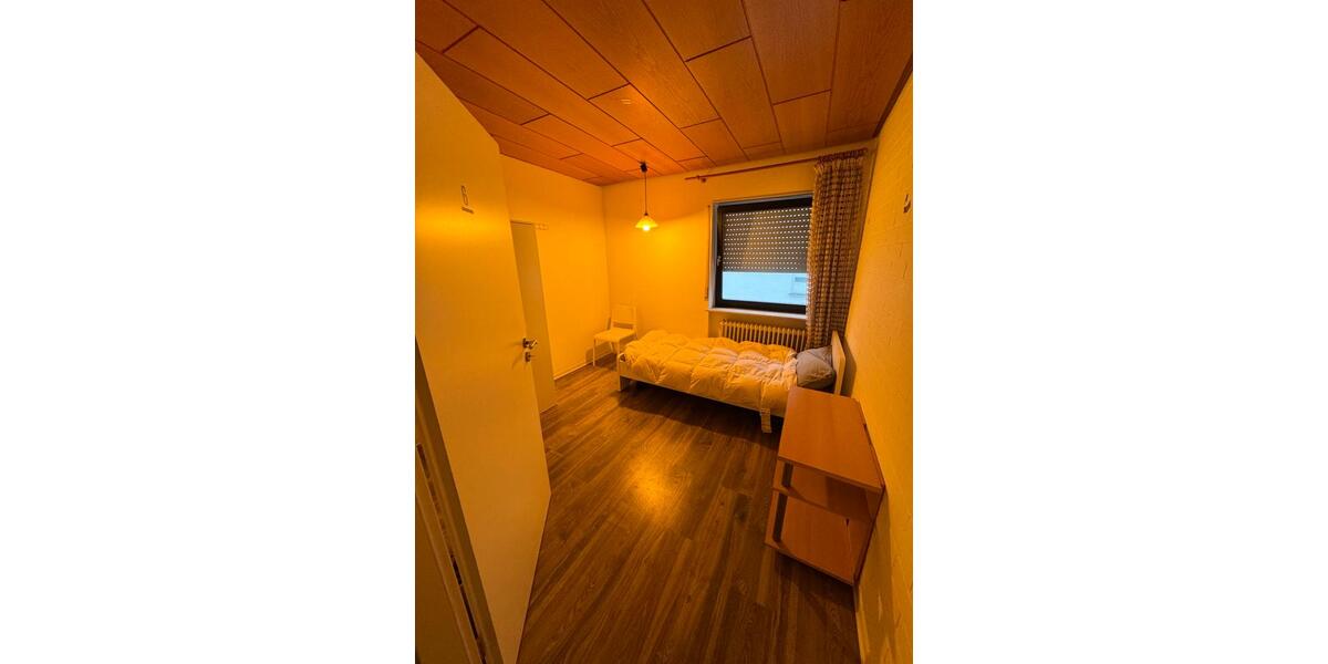 Mehrfamilienhaus, Wohnhaus Walldorf - 9 Zimmer, 250 m&sup2;, 3.000&euro; | Angebot:24705441