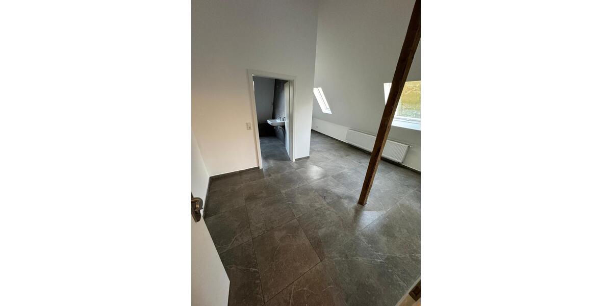 Dachgeschoßwohnung Oldenburg Kreyenbrück - 1 Zimmer, 34 m&sup2;, 550&euro; | Angebot:26675228